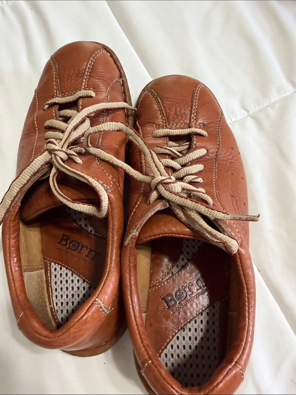 Born Women’s Tan Leather Lace-Up Athletic Sneakers